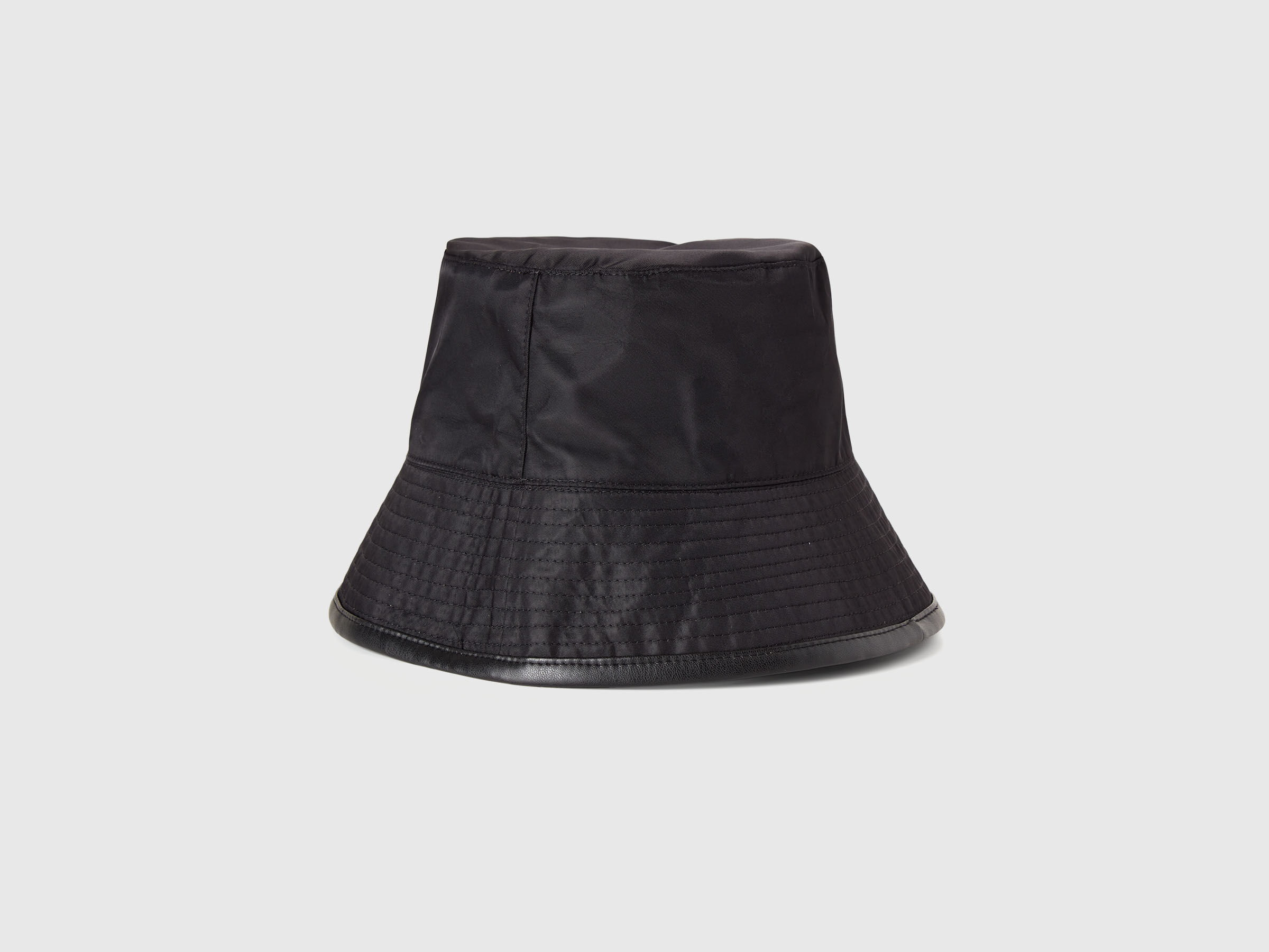 HAT Men image number 2